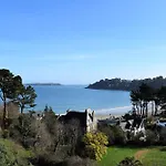 Appartement 2-4 pers VUE MER EXCEPTIONNELLE avec terrasse à PERROS-GUIREC - Ref 908