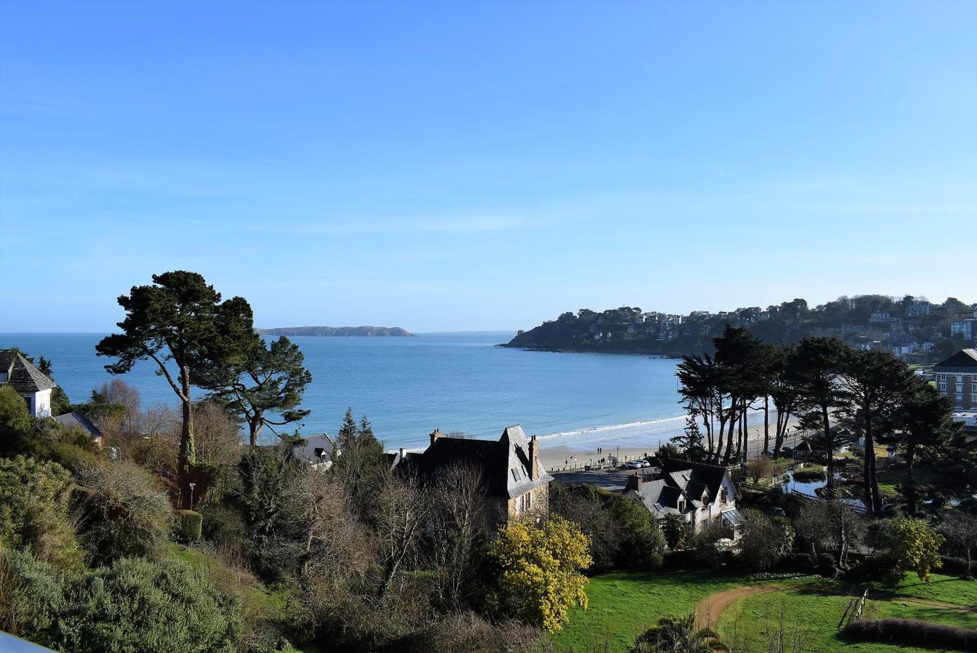 2-4 Pers Vue Exceptionnelle Avec Terrasse A - Ref 908 * Perros-Guirec
